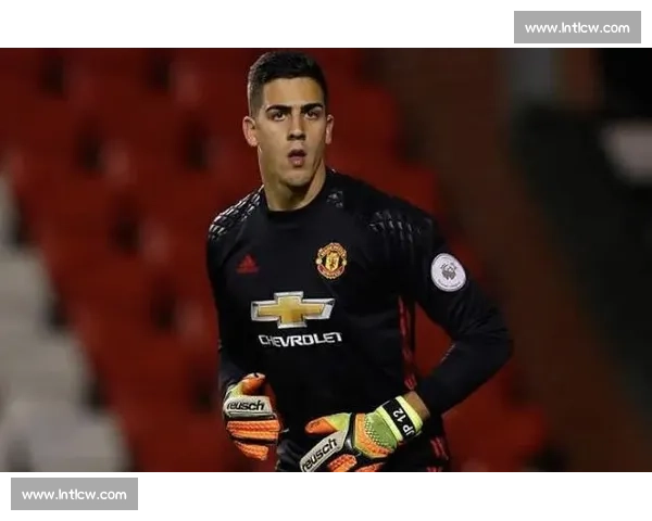 苏超 “西装主帅” 董松：江苏青训后卫的逆袭之路