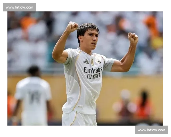 孙杨忆皇马世俱杯：白衣军团点燃童年足球梦