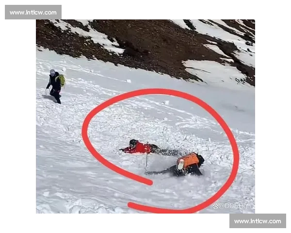 四姑娘山滑坠悲剧:16 岁少年未戴安全绳坠亡,航拍仅见雪地血迹 四姑娘山滑坠悲剧:16 岁少年未戴安全绳坠亡,航拍仅见雪地血迹