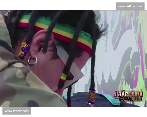 巴黎篮球馆燃爆!Les Twins 即兴嘻哈 Freestyle 震撼全场