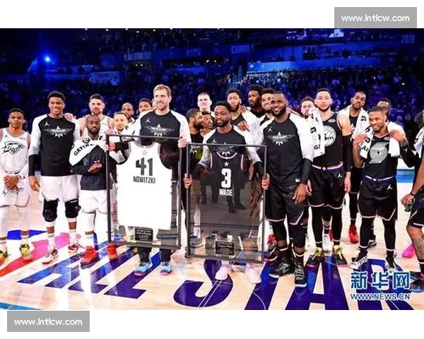 字母哥霸气驾驭维尼修斯赠衣,强壮体魄诠释 “紧身时尚” 新高度 字母哥霸气驾驭维尼修斯赠衣,强壮体魄诠释 “紧身时尚” 新高度