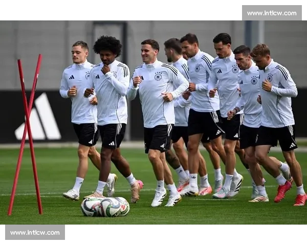 皇马青训新星琼 - 马丁内斯晋升一线队,目标第六中卫强化防线 皇马青训新星琼 - 马丁内斯晋升一线队,目标第六中卫强化防线